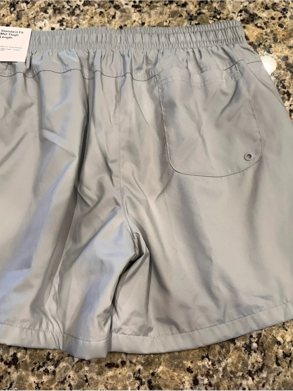 Nike Men's Woven Flow Shorts, size large. NEW